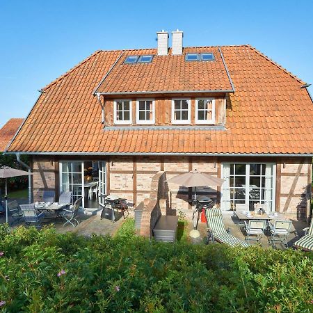 Fachwerkhäuser Seedorf F591 Haushälfte Sophie Charlott mit Kamin und Terrasse Exterior foto